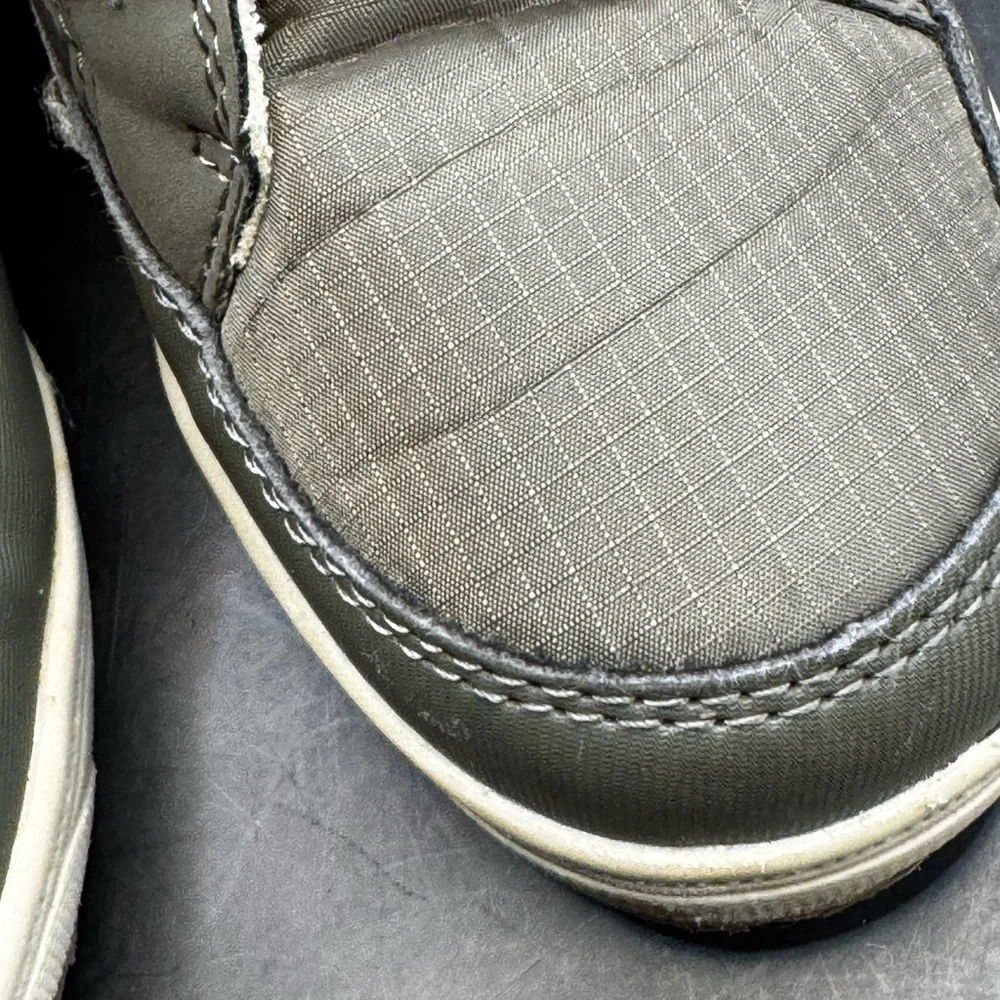 OshKosh Bgosh shoes have